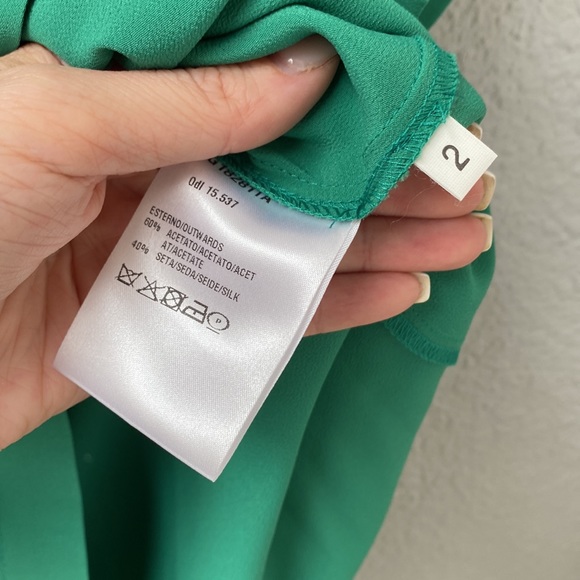 NWOT - Gotha Green Midi, Lightweight Spring Time Dress, Size 2 - Picture 6 of 7